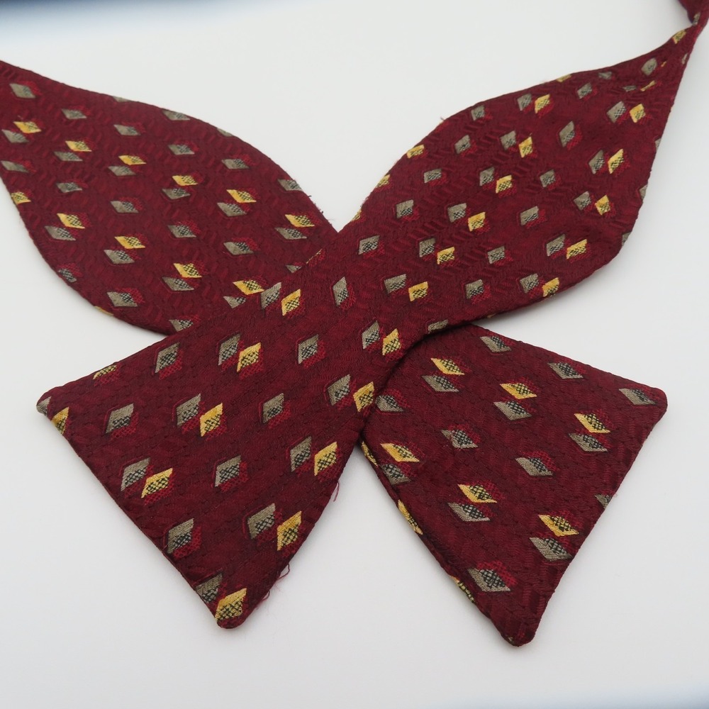 Robert Talbott Bow Tie Red Yellow Gray Polka Dot 2.5" Wide Self Tie Silk